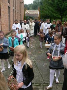 image121.jpg