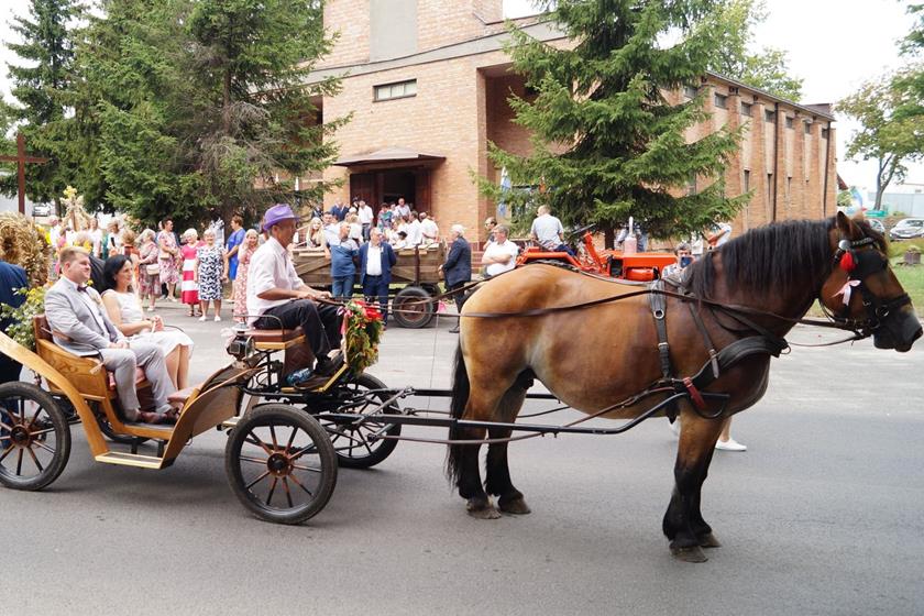  DOŻYNKI GMINNE w naszym kościele 