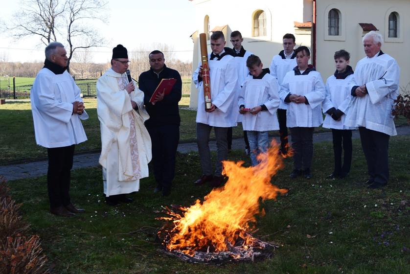  NABOŻEŃSTWA   WIELKANOCNE 